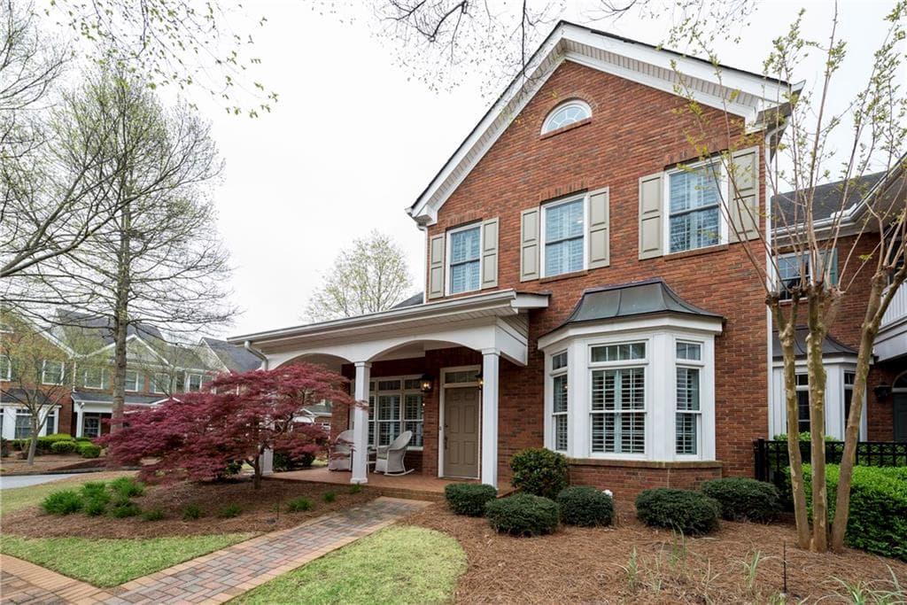 3 bedroom, 2,500 sq ft townhouse sold at 8410 Parker Place 8410, Roswell, GA 30076