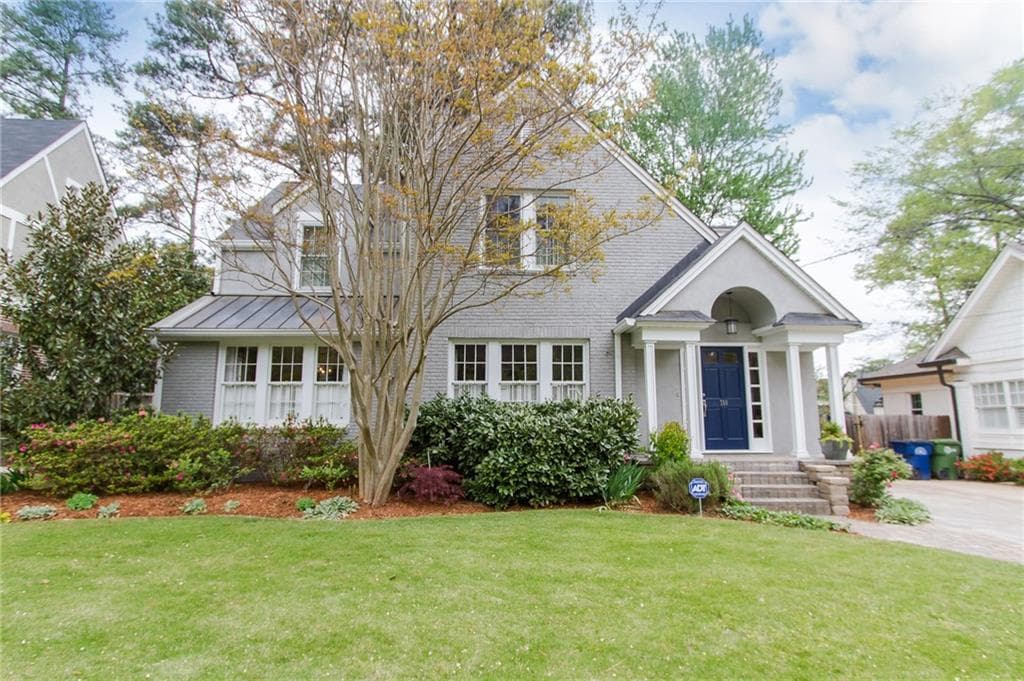 4 bedroom, 2,555 sq ft single family residence sold at 750 Sherwood Road, Atlanta, GA 30324