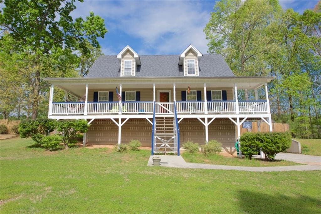 3 bedroom, 1,562 sq ft single family residence sold at 221 Glen Ridge Drive, Villa Rica, GA 30180