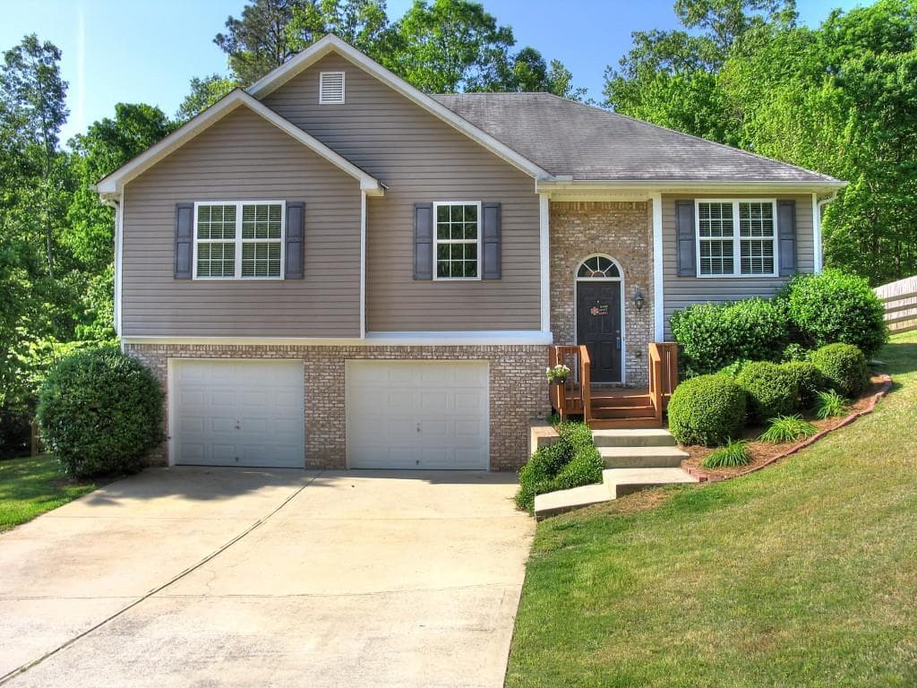 4 bedroom, 1,389 sq ft single family residence sold at 116 Sugar Birch Way, Dallas, GA 30132