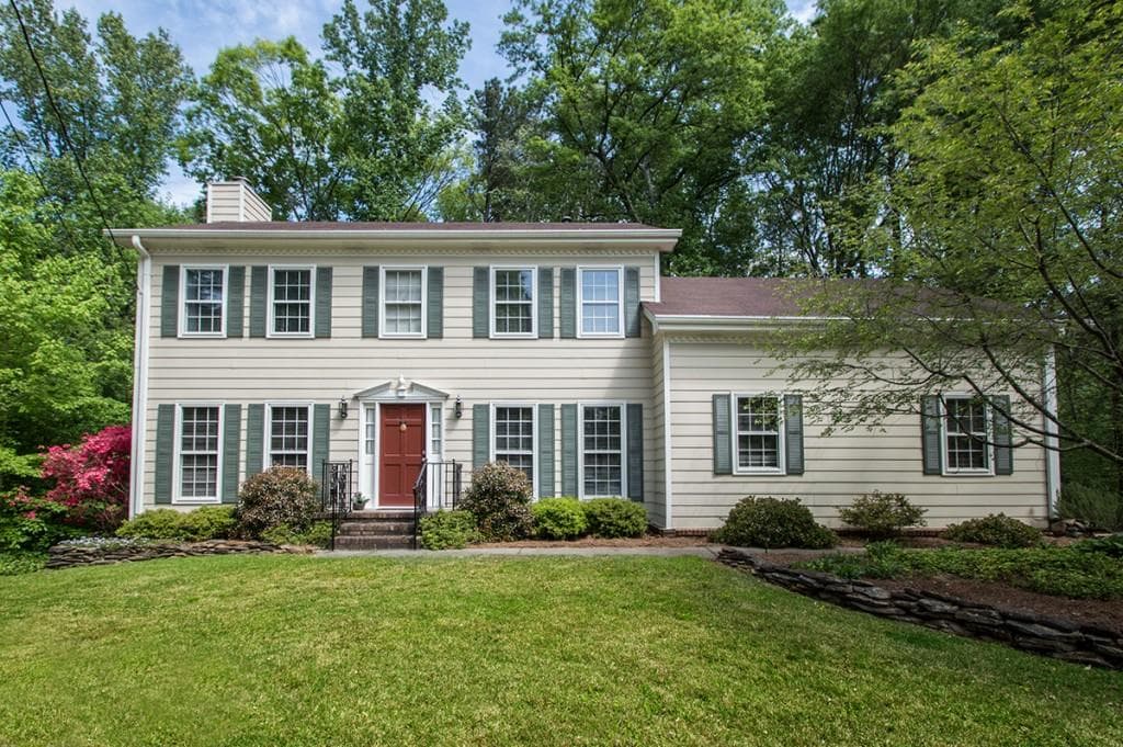 4 bedroom, 2,219 sq ft single family residence sold at 2510 Cosmos Drive, Atlanta, GA 30345