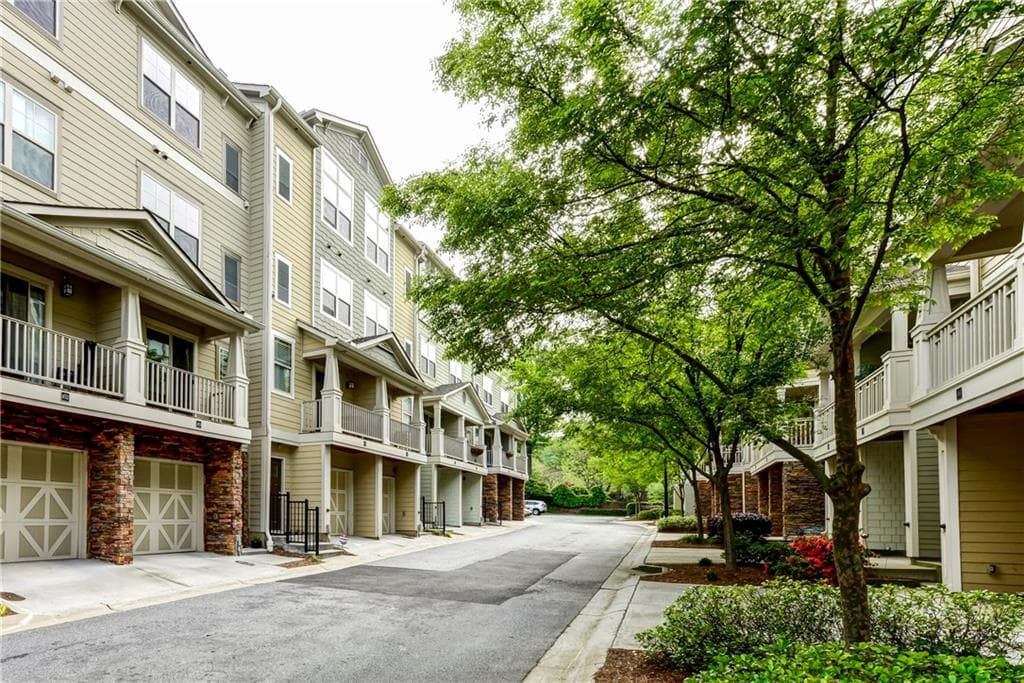 2 bedroom, 1,140 sq ft townhouse sold at 215 Semel Drive 455, Atlanta, GA 30309