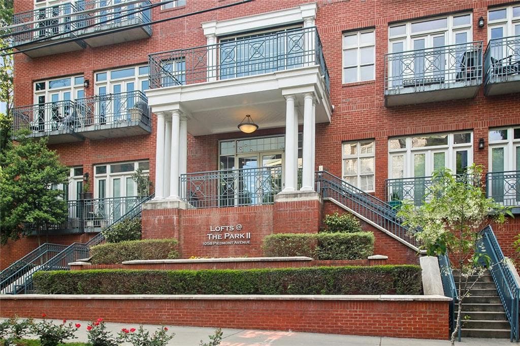 1 bedroom, 1,032 sq ft condominium sold at 1058 Piedmont Avenue 102, Atlanta, GA 30309
