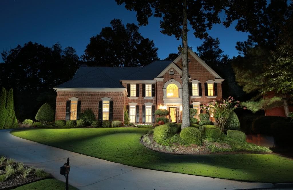 5 bedroom, 4,519 sq ft single family residence sold at 450 Water Shadow Lane, Alpharetta, GA 30022