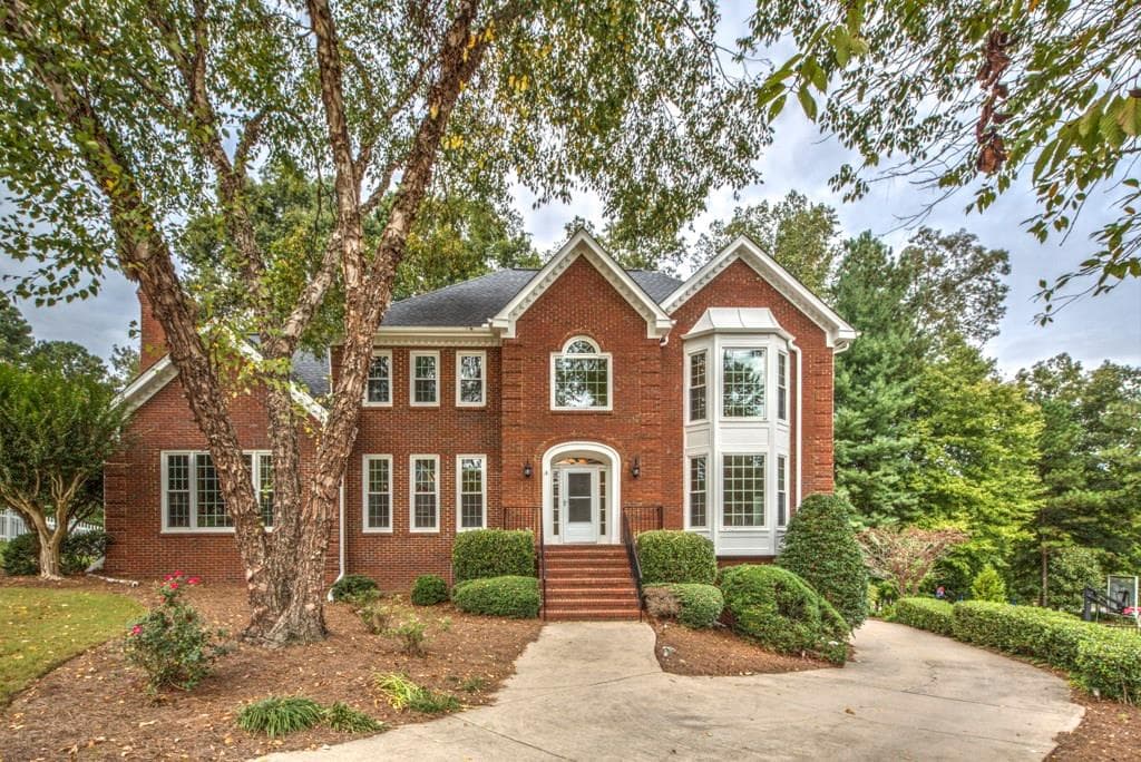 4 bedroom, 3,260 sq ft single family residence sold at 275 Lackland Court, Atlanta, GA 30350