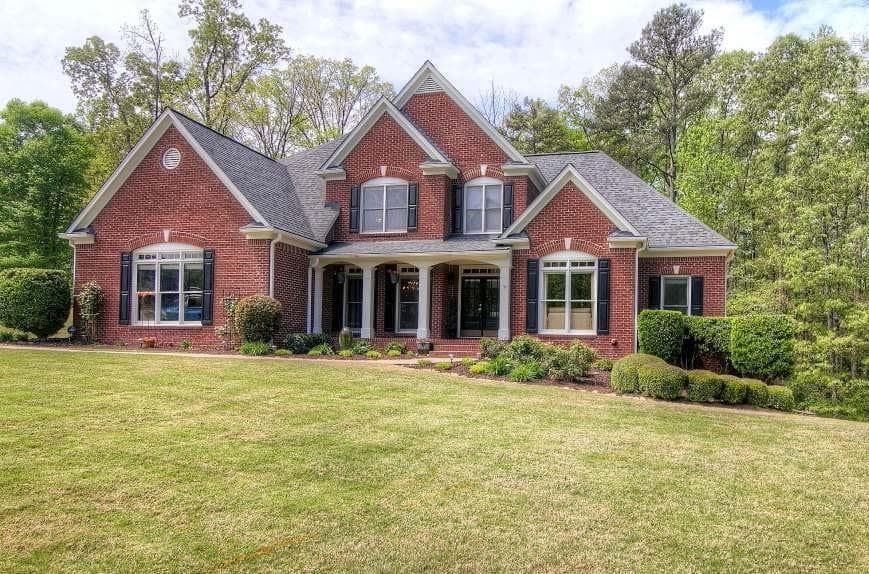4 bedroom, 3,888 sq ft single family residence sold at 3580 Hamby Oaks Drive, Alpharetta, GA 30004