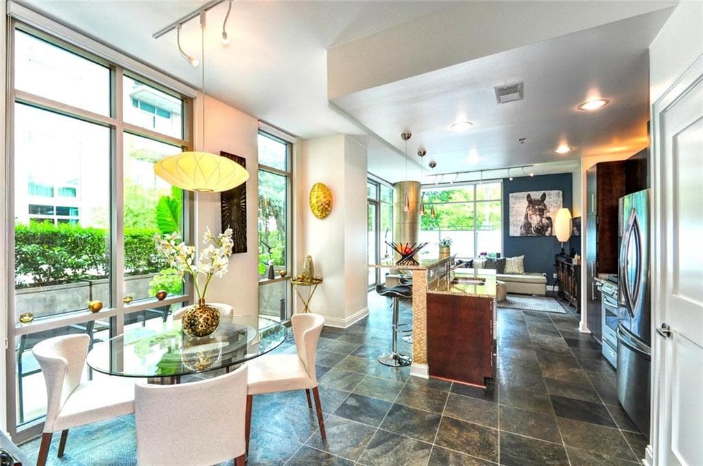 2 bedroom, 1,432 sq ft condominium sold at 905 Juniper Street 303, Atlanta, GA 30309