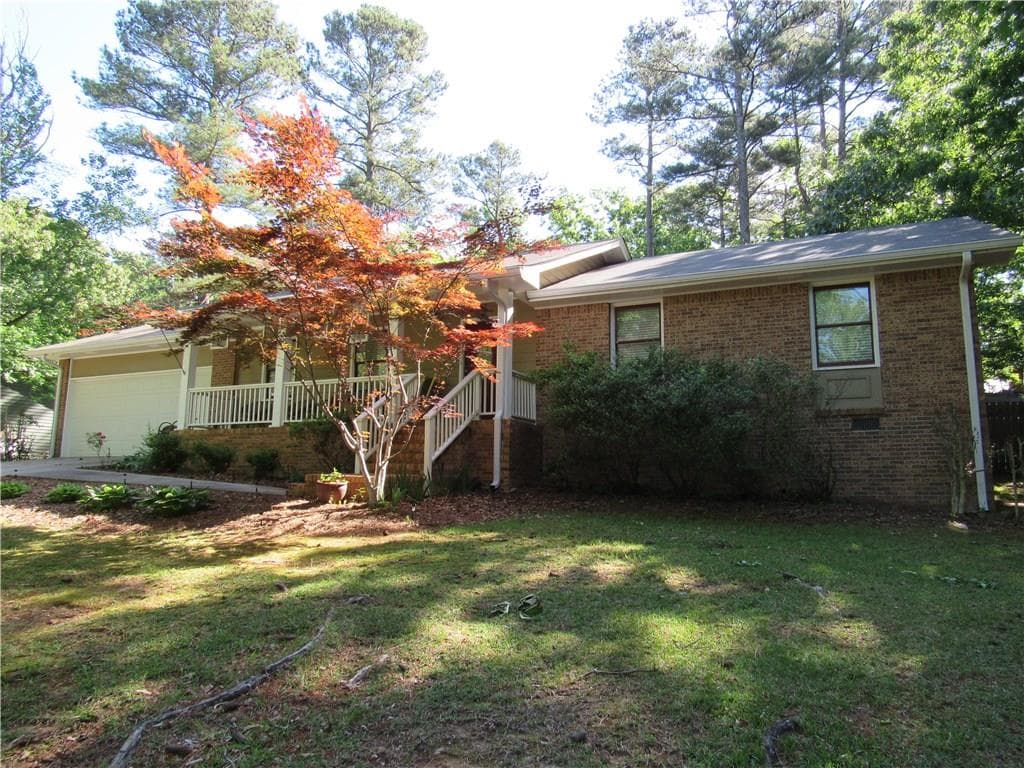174 Holly Court, Loganville, GA 30052 — most recent listing photo