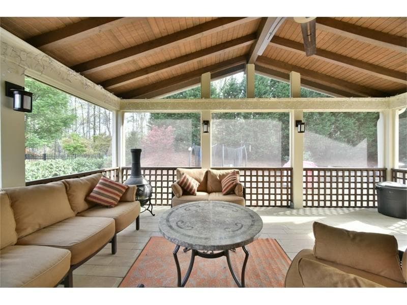5 bedroom, 3,304 sq ft single family residence sold at 505 Saint Regis Drive, Alpharetta, GA 30022