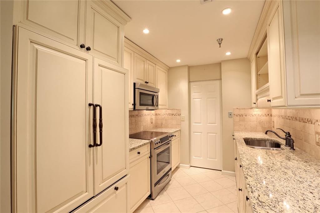 206 Ridley Howard Court, Decatur, GA 30030 — most recent listing photo