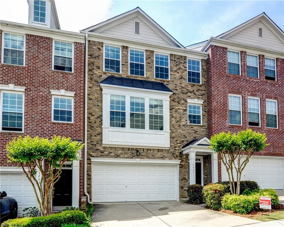 3 bedroom, 2,453 sq ft condominium sold at 3865 Chattahoochee Summit Drive 8, Atlanta, GA 30339