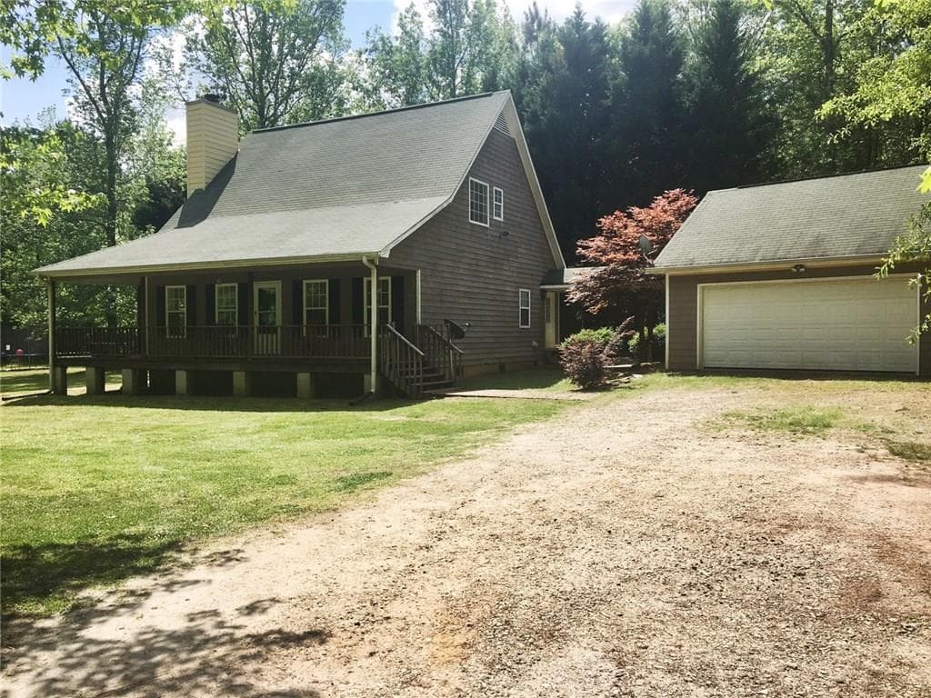 3 bedroom single family residence sold at 600 Perkins Road, Milner, GA 30257