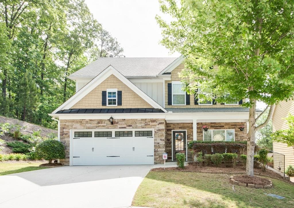 901 Sapphire Lane, Sugar Hill, GA 30518 — most recent listing photo