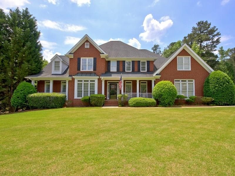 4 bedroom, 3,586 sq ft single family residence sold at 350 Emerald Lake Drive, Fayetteville, GA 30215