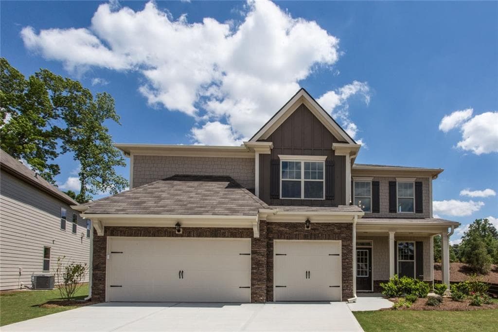 4 bedroom, 3,905 sq ft single family residence sold at 4229 Amberleaf Walk, Lilburn, GA 30047