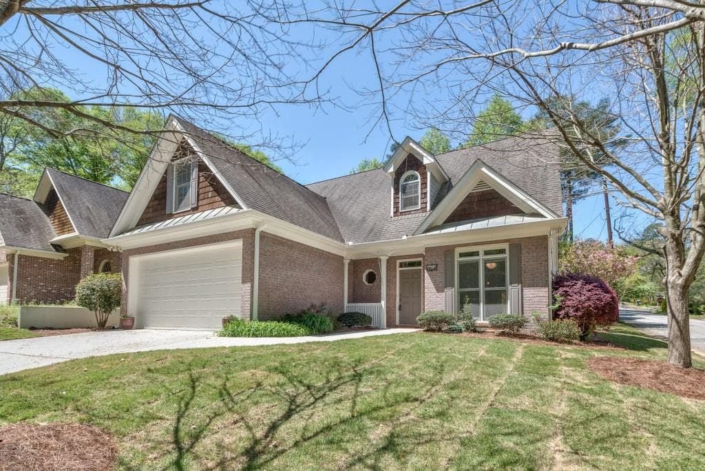 3 bedroom single family residence sold at 462 Hemlock Drive, Pine Lake, GA 30072