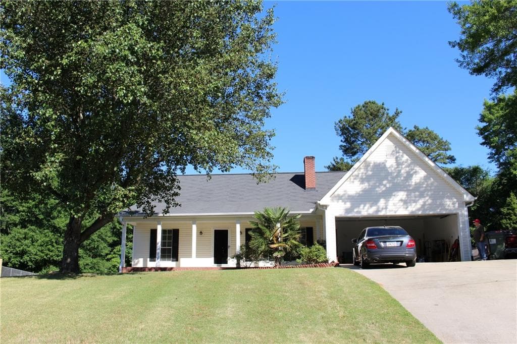 4 bedroom, 1,640 sq ft single family residence sold at 802 Cambridge Creek Drive, Conyers, GA 30094