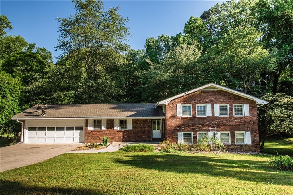 3 bedroom, 2,031 sq ft single family residence sold at 949 Tranquil Drive, Austell, GA 30106