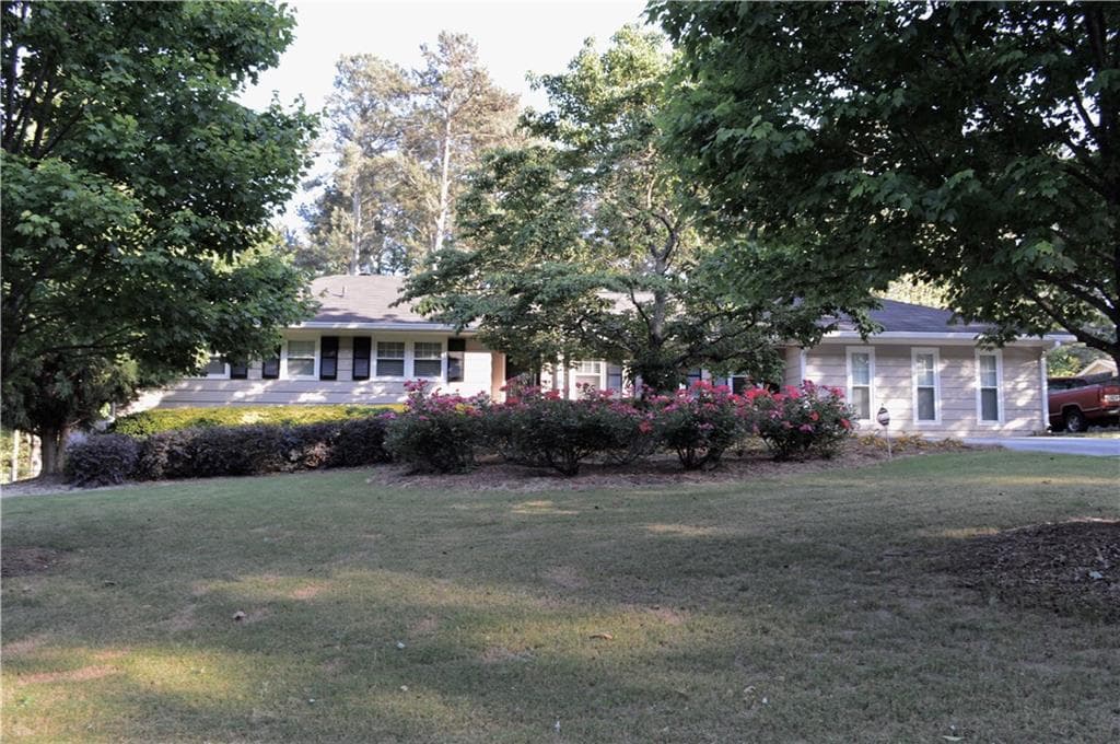 3 bedroom, 2,150 sq ft single family residence sold at 2222 Springdale Drive, Snellville, GA 30078