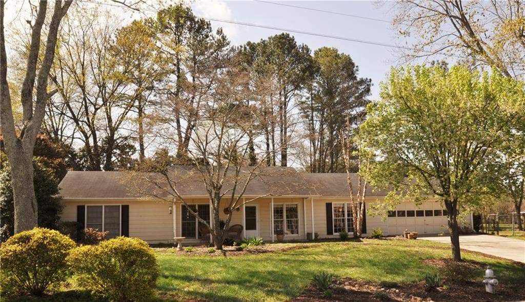 2299 Macby Drive, Marietta, GA 30066 — most recent listing photo