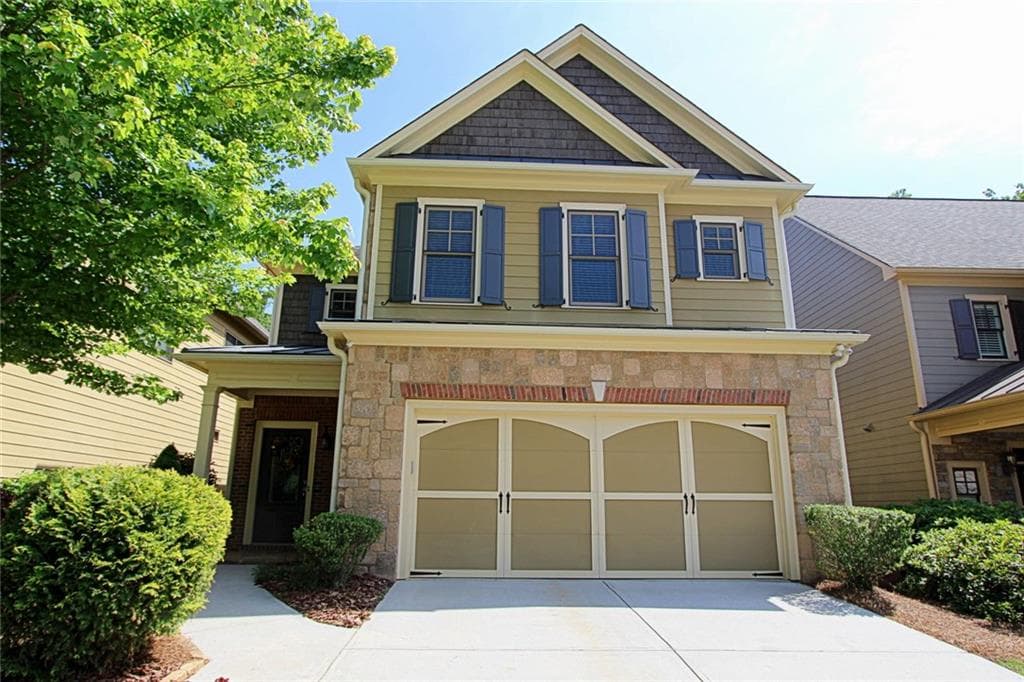 3 bedroom, 2,260 sq ft single family residence sold at 8125 Majors Mill Drive, Cumming, GA 30041