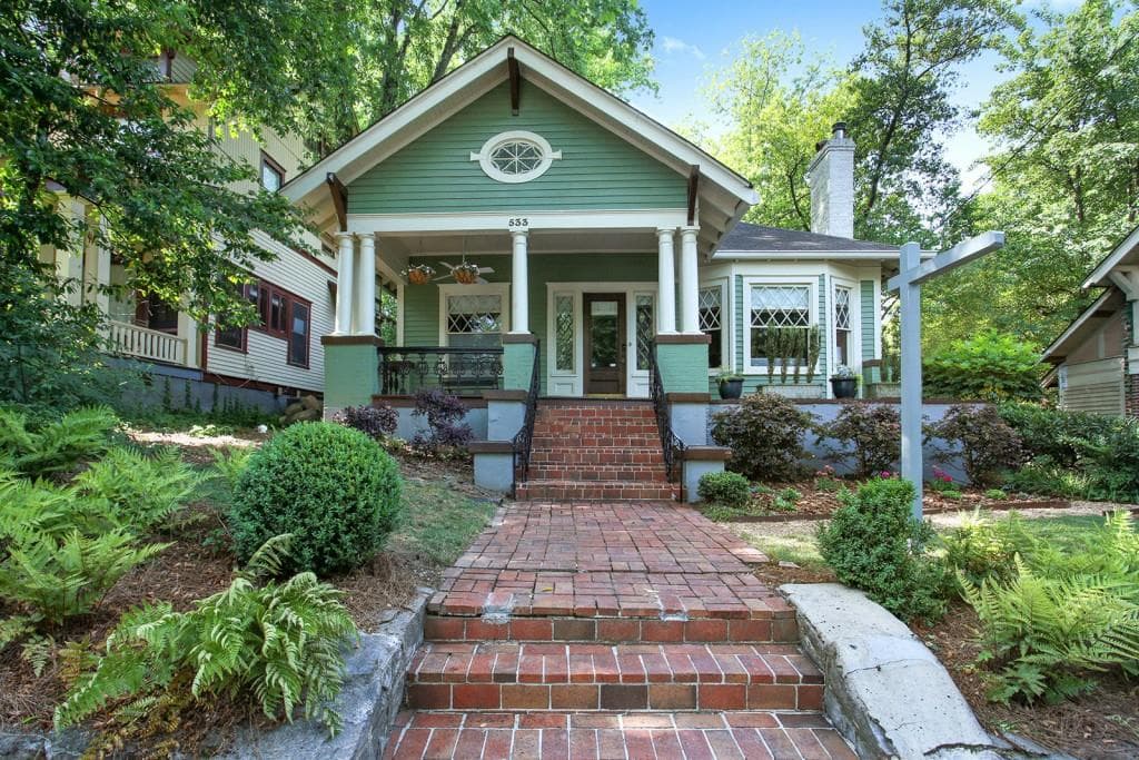 4 bedroom, 2,095 sq ft single family residence sold at 533 Greenwood Avenue, Atlanta, GA 30308