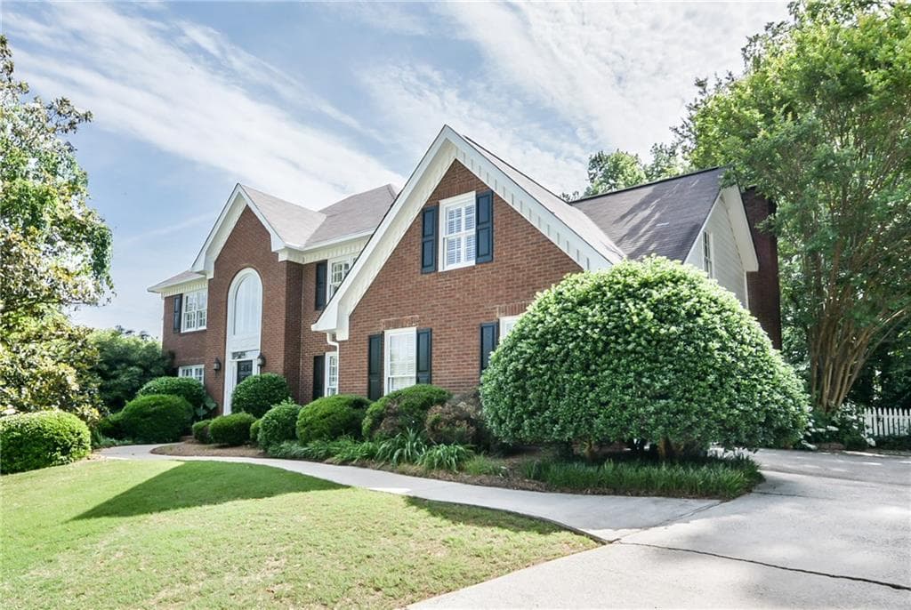 4 bedroom, 3,527 sq ft single family residence sold at 250 Emily Drive, Lilburn, GA 30047