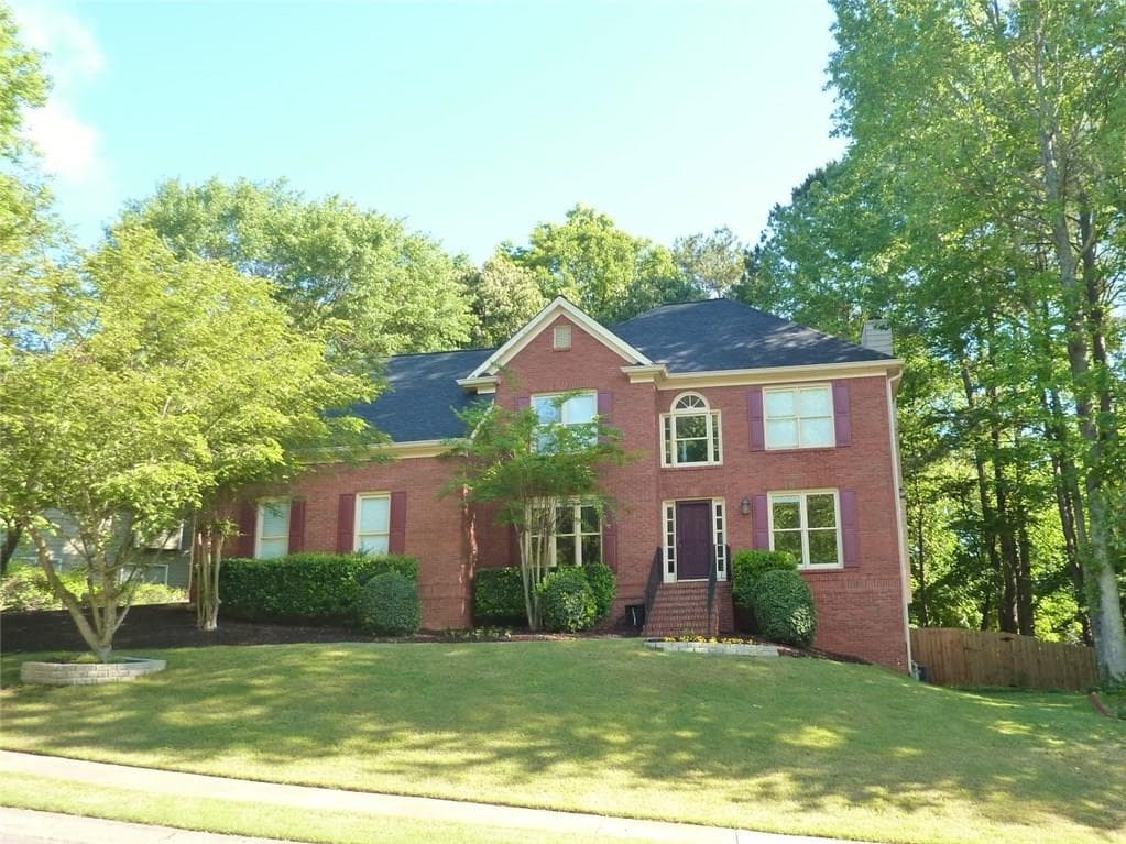 5 bedroom, 3,054 sq ft single family residence sold at 3002 Summer Point Drive, Woodstock, GA 30189