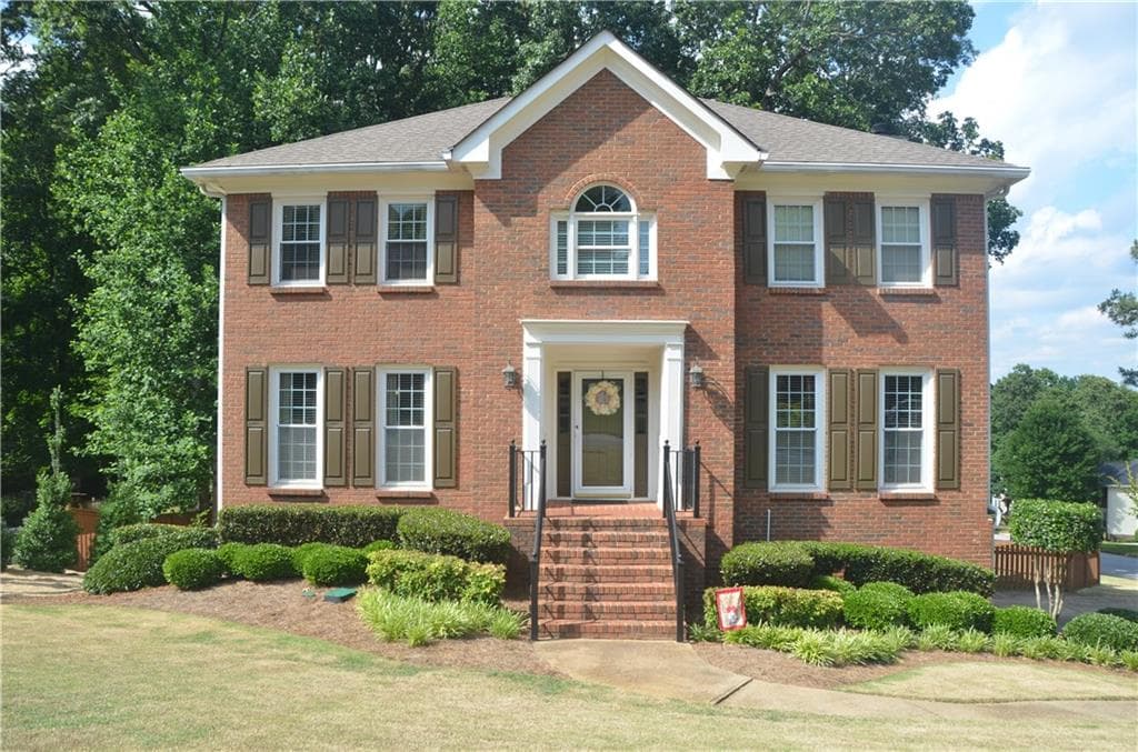 4 bedroom, 2,800 sq ft single family residence sold at 1231 Steeple Run, Lawrenceville, GA 30043