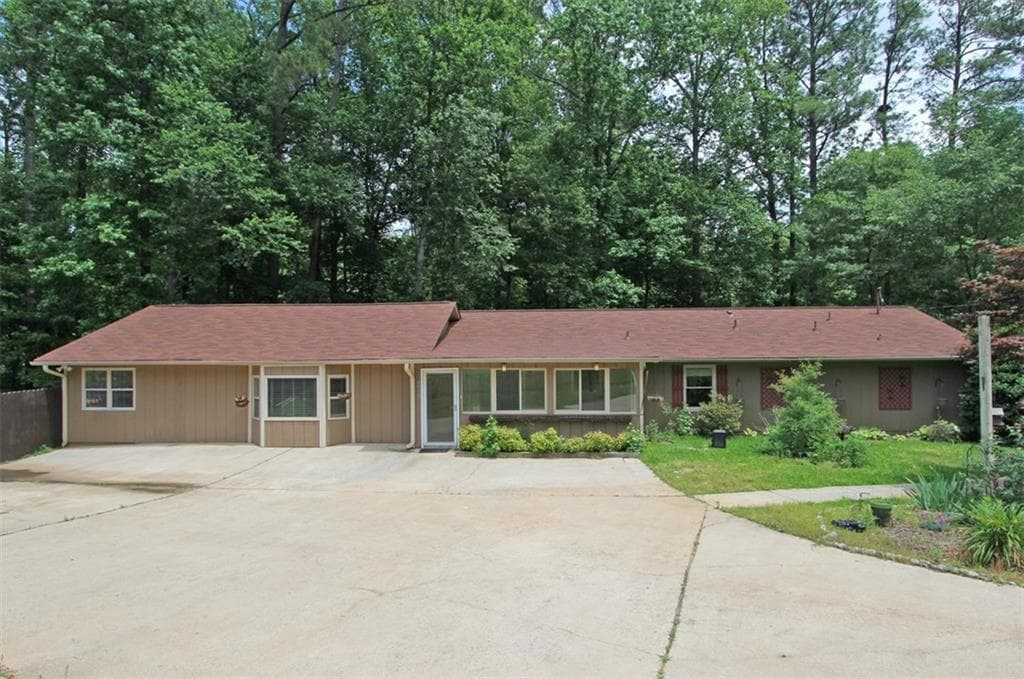4915 Lantern Lane, Mableton, GA 30126 — most recent listing photo