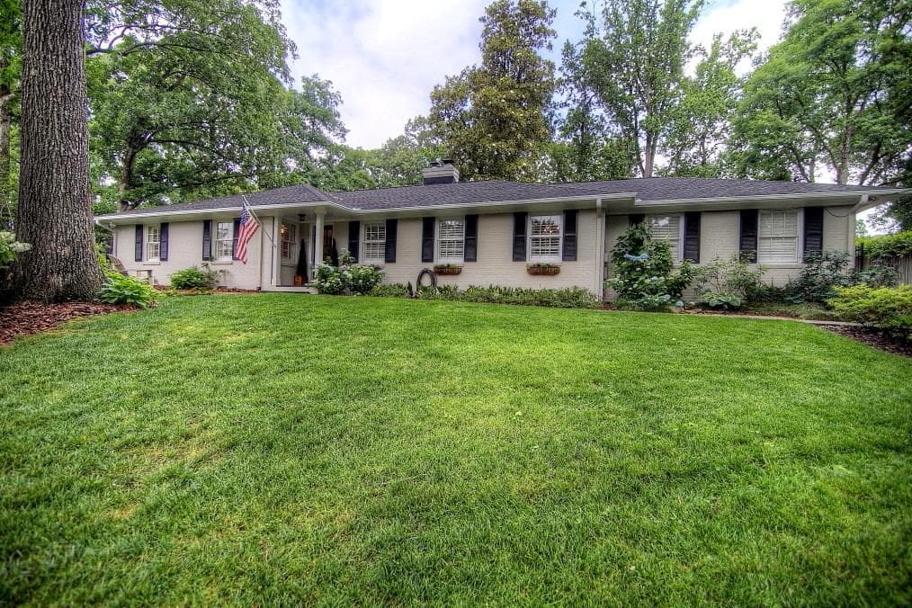510 Forest Hills Drive, Atlanta, GA 30342 — most recent listing photo