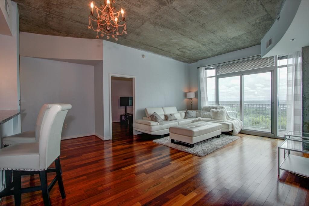 2 bedroom, 1,233 sq ft condominium sold at 250 Pharr Road 2113, Atlanta, GA 30305