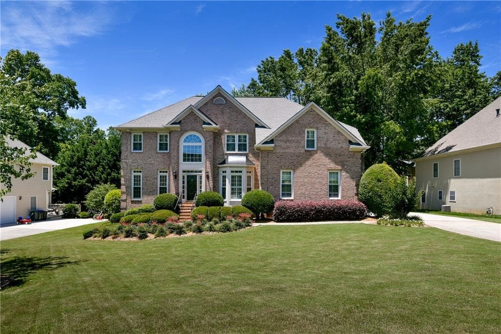 13020 Magnolia Crescent Drive, Roswell, GA 30075 — most recent listing photo
