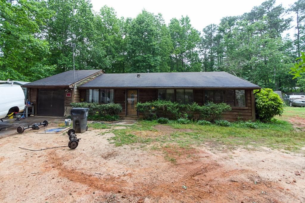3 bedroom, 1,432 sq ft single family residence sold at 1870 Suwanee Ridge Court, Lawrenceville, GA 30043