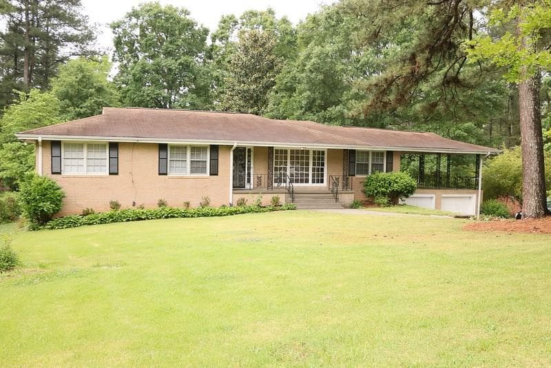 4 bedroom single family residence sold at 3092 W Peek Road, Atlanta, GA 30318