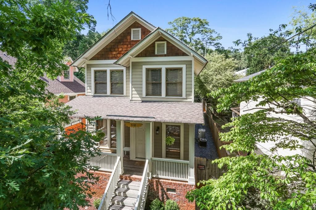 3 bedroom, 1,786 sq ft single family residence sold at 318 Grant Park Place, Atlanta, GA 30315