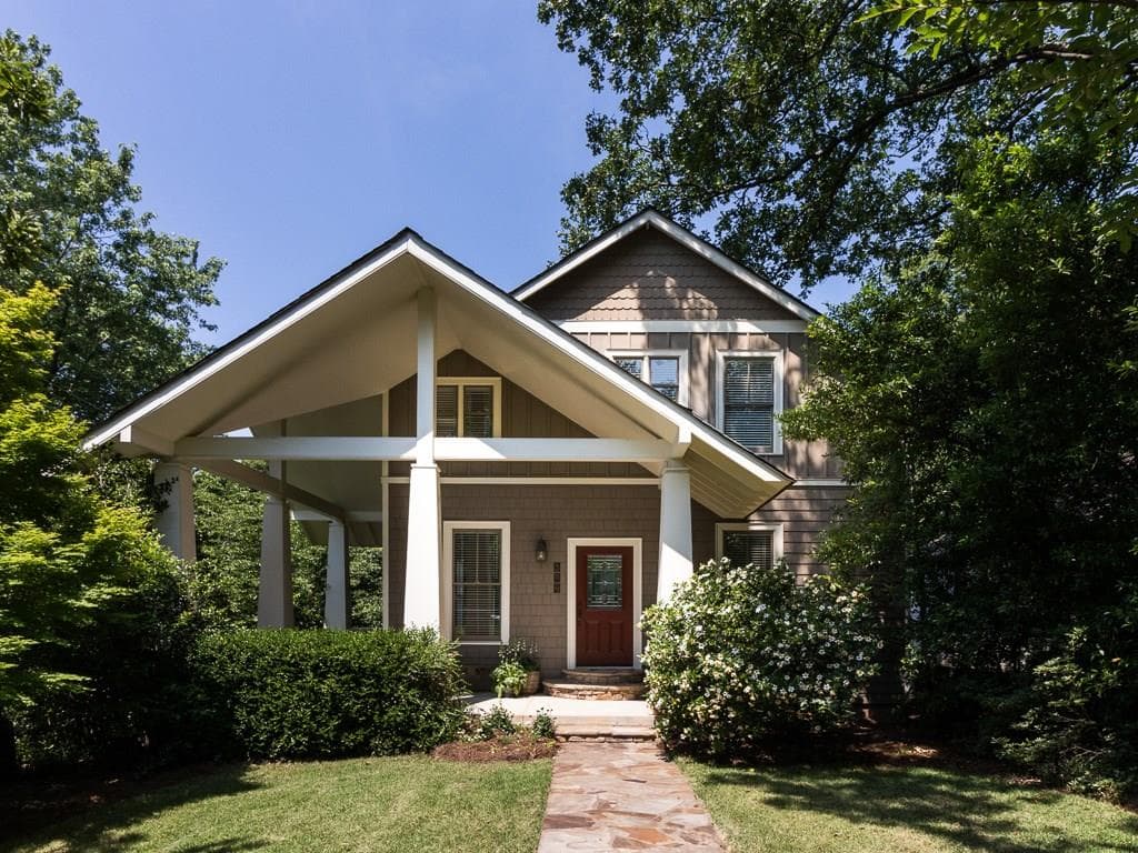 4 bedroom, 3,102 sq ft single family residence sold at 304 Ridgeland Avenue, Decatur, GA 30030