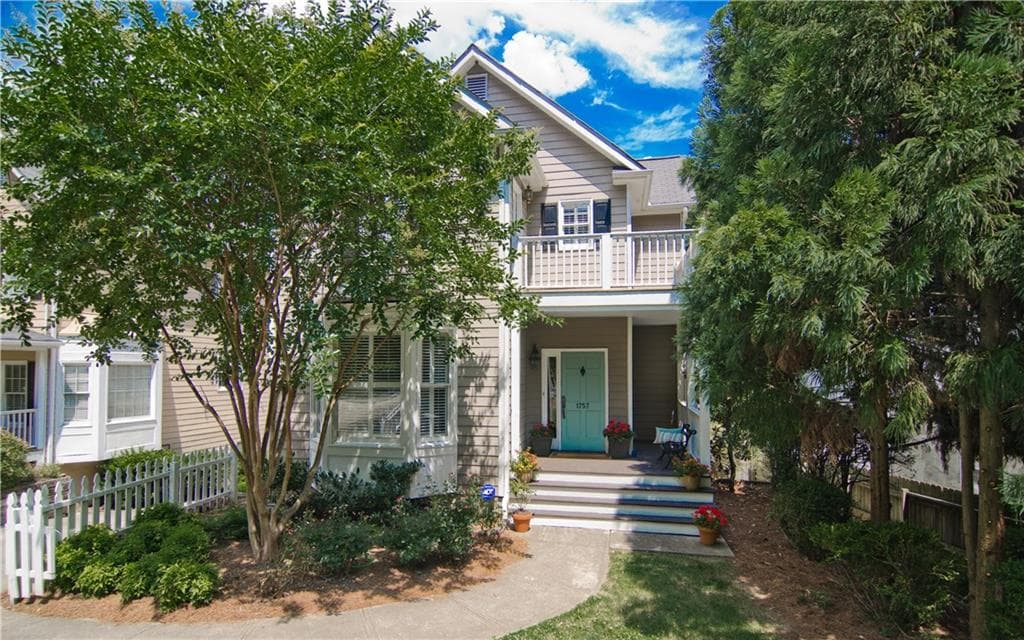 3 bedroom, 2,385 sq ft single family residence sold at 1757 Marvin Street, Atlanta, GA 30318