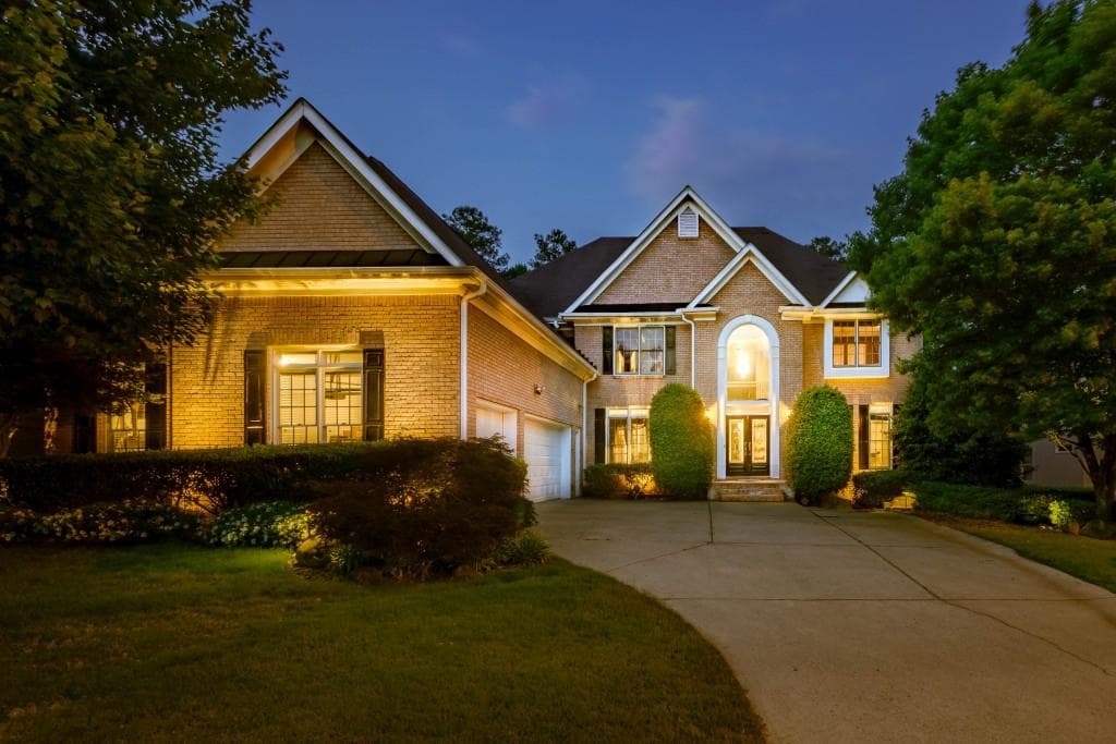 1095 Chasewood Trail, Alpharetta, GA 30005 — most recent listing photo