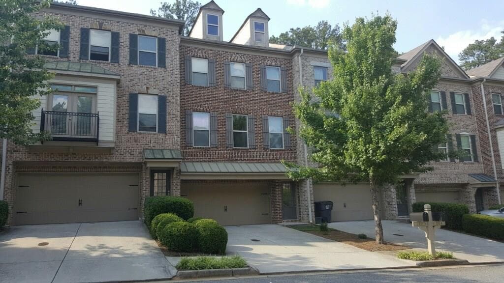 4 bedroom, 2,288 sq ft condominium sold at 262 Bell Grove Lane 262, Suwanee, GA 30024
