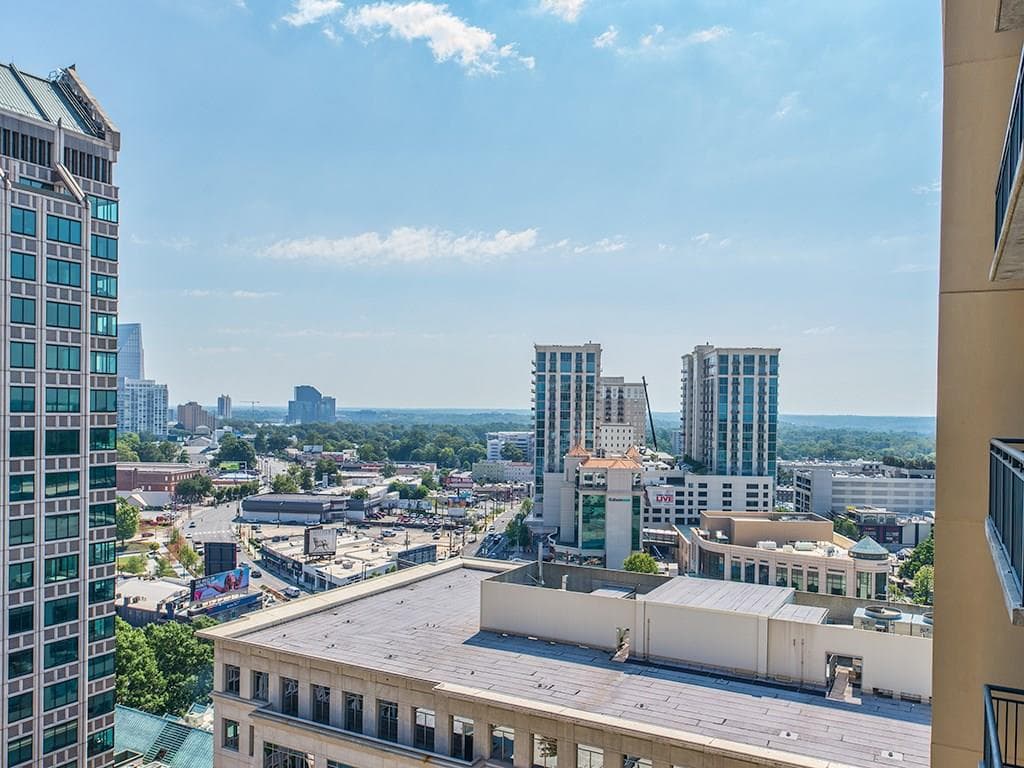 1 bedroom, 877 sq ft condominium sold at 3040 Peachtree Road 1601, Atlanta, GA 30305