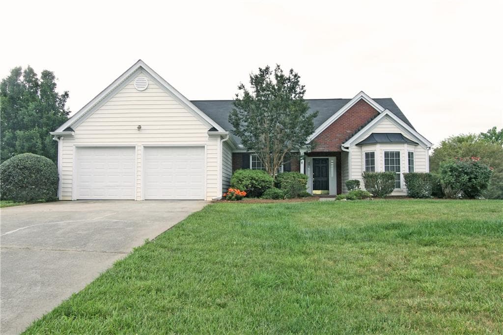 3 bedroom, 1,781 sq ft single family residence sold at 5810 Tallantworth Crossing, Cumming, GA 30040