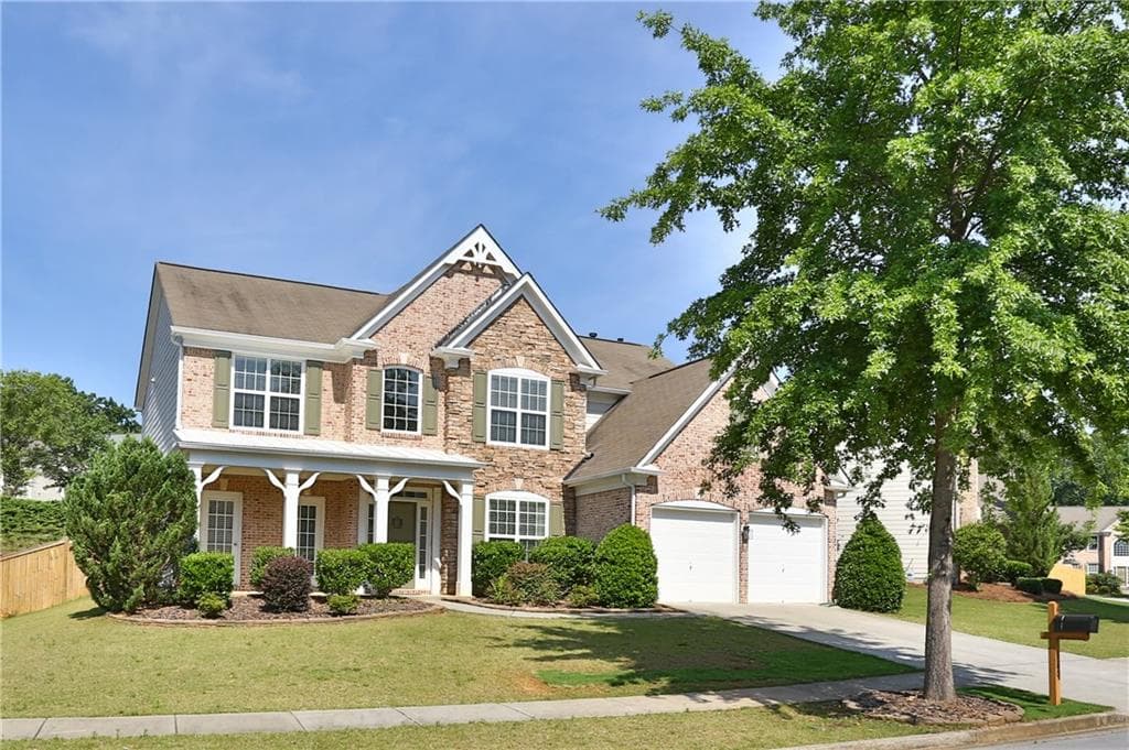 5 bedroom, 2,771 sq ft single family residence sold at 360 Pasatiempo Lane, Suwanee, GA 30024