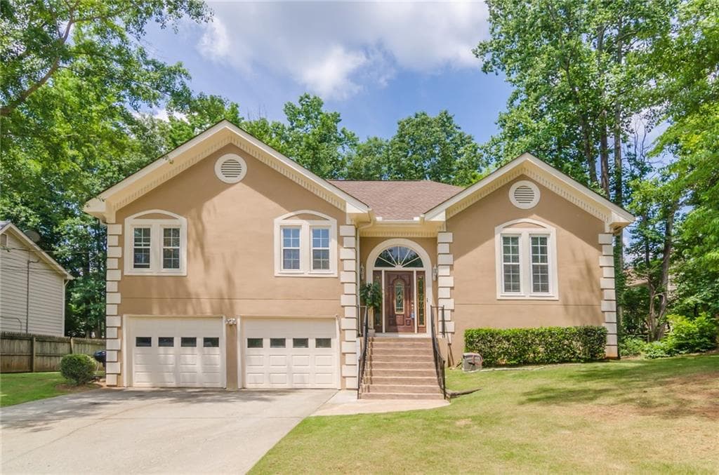 5 bedroom, 2,700 sq ft single family residence sold at 1690 Chase Ridge Lane, Lawrenceville, GA 30043