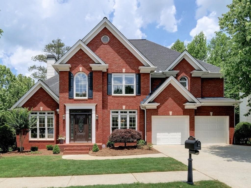 6 bedroom, 3,389 sq ft single family residence sold at 1655 Wynridge Path, Alpharetta, GA 30005
