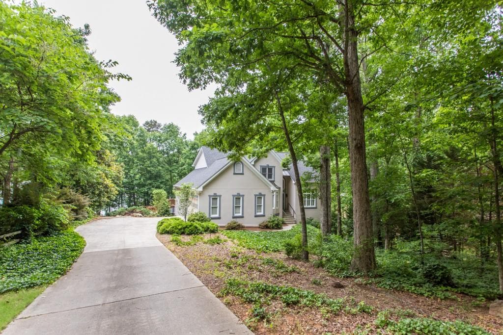9335 Mainsail Drive, Gainesville, GA 30506 — most recent listing photo