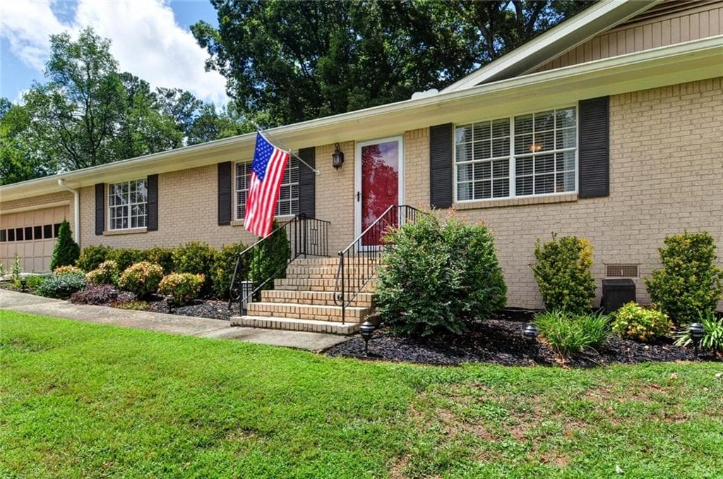 3906 Green Forest Lane, Smyrna, GA 30082 — most recent listing photo