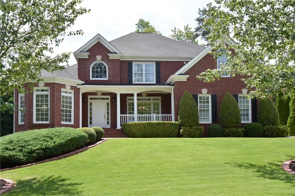 5 bedroom, 3,950 sq ft single family residence sold at 5410 Buck Hollow Drive, Alpharetta, GA 30005