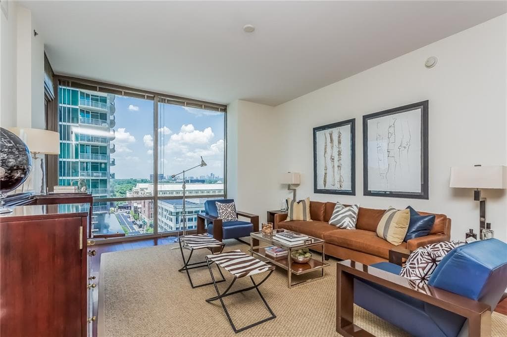 2 bedroom, 1,728 sq ft condominium sold at 270 17th Street 610, Atlanta, GA 30308