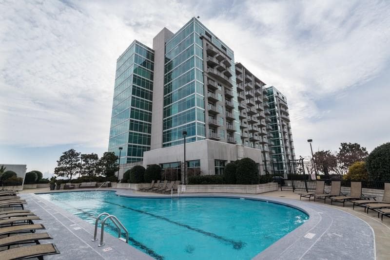 1 bedroom, 779 sq ft condominium sold at 250 Pharr Road 403, Atlanta, GA 30305